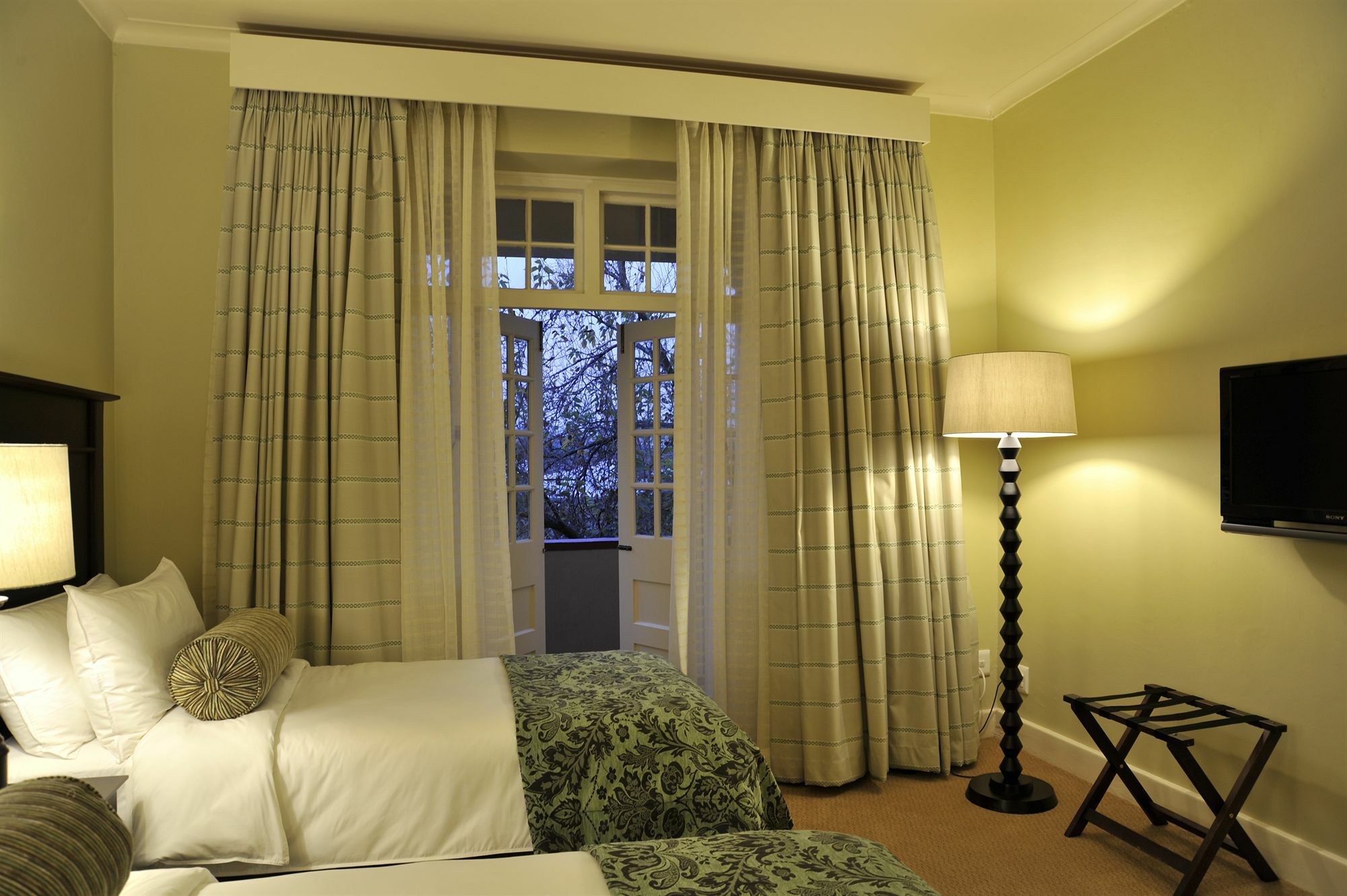 Imperial Hotel By Misty Blue Hotels Pietermaritzburg Exterior photo